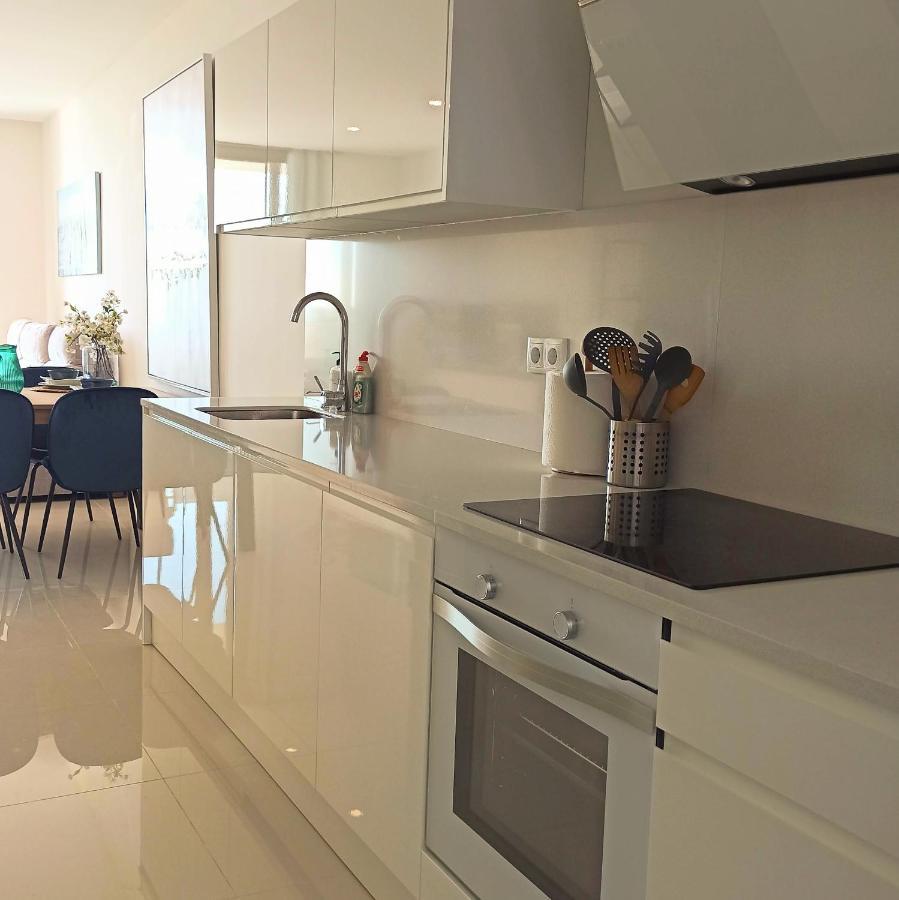 La Paloma Beach Apartment With Pool By Casa Del Sol Hr Манилва Экстерьер фото